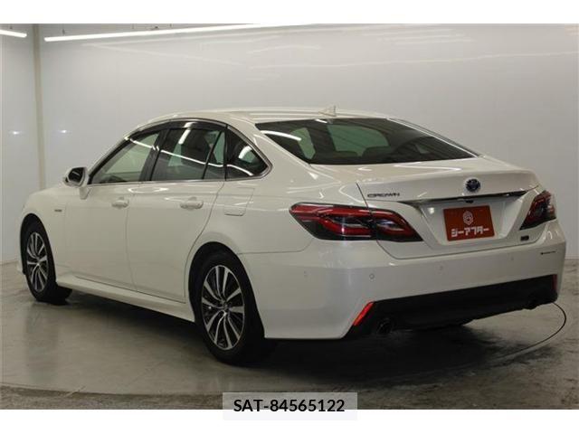 Toyota CROWN SEDAN 2018-10 7326406-6