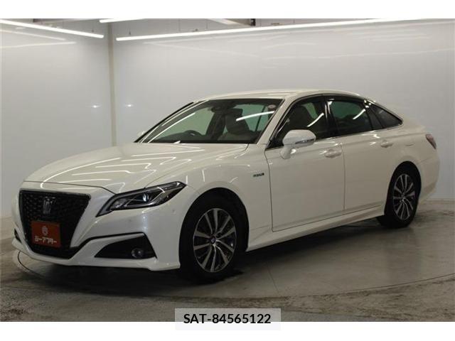 Toyota CROWN SEDAN 2018-10 7326406-8