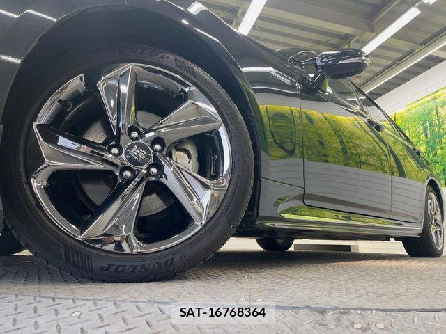 Toyota CROWN SEDAN 2019-06 7326389-13