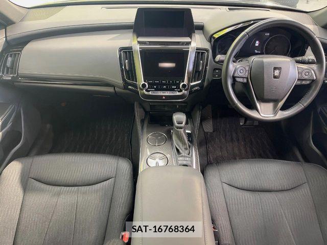 Toyota CROWN SEDAN 2019-06 7326389-1
