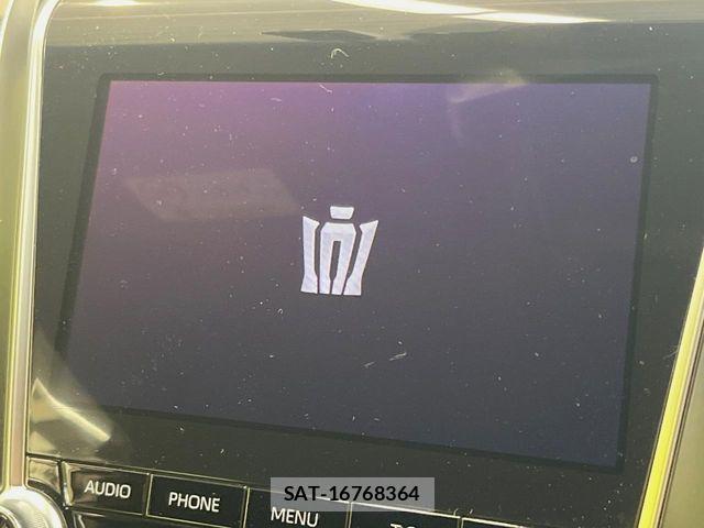 Toyota CROWN SEDAN 2019-06 7326389-2