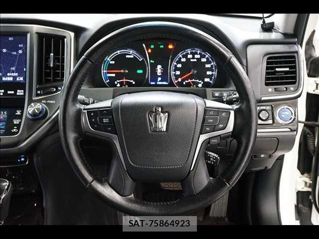 Toyota CROWN SEDAN 2013-04 7326409-9
