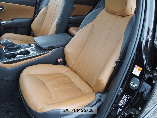 Toyota CROWN SEDAN 2022-03 7326385-12