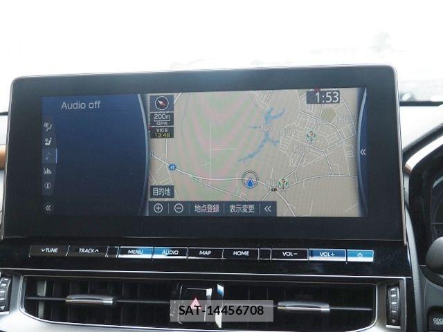 Toyota CROWN SEDAN 2022-03 7326385-17