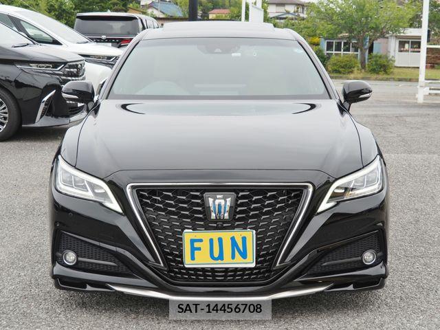 Toyota CROWN SEDAN 2022-03 7326385-1