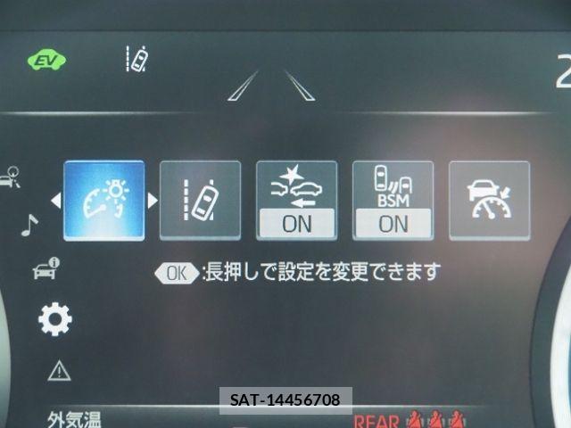 Toyota CROWN SEDAN 2022-03 7326385-23