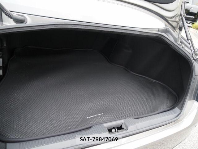 Toyota CROWN SEDAN 2021-04 7326384-13