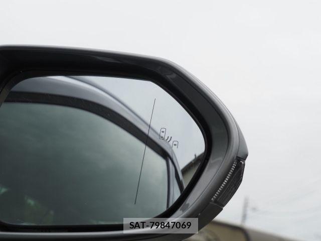 Toyota CROWN SEDAN 2021-04 7326384-18