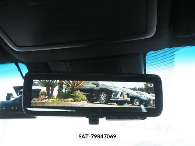 Toyota CROWN SEDAN 2021-04 7326384-20