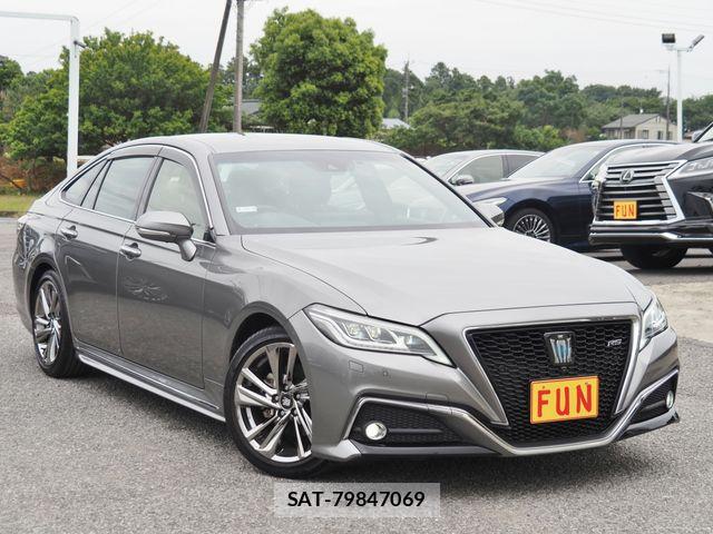 Toyota CROWN SEDAN 2021-04 7326384-2