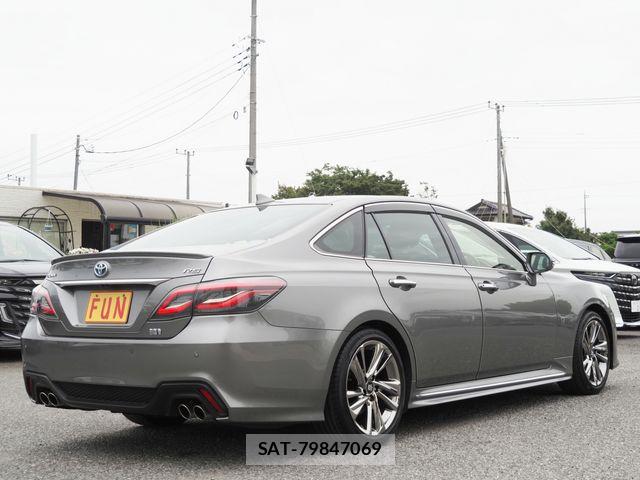 Toyota CROWN SEDAN 2021-04 7326384-4