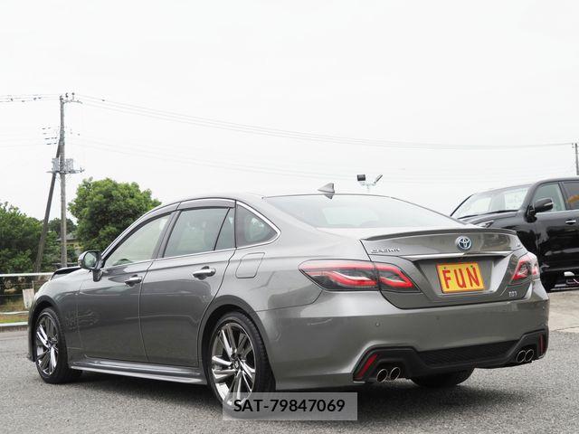 Toyota CROWN SEDAN 2021-04 7326384-5