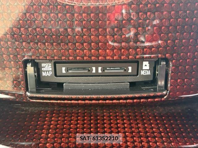 Toyota CROWN SEDAN 2018-10 7326388-24