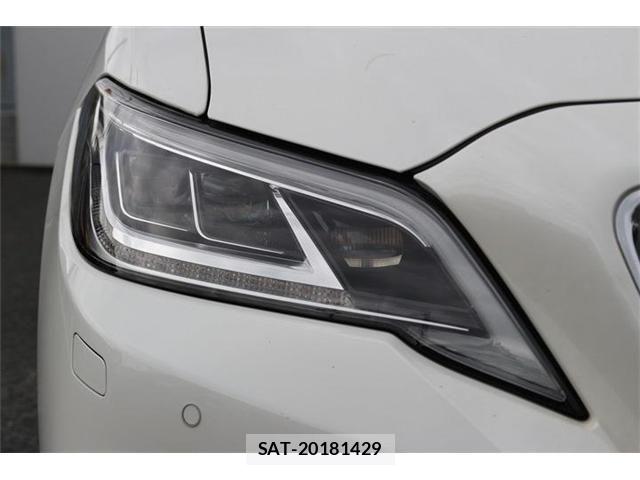Toyota CROWN SEDAN 2018-06 7326399-11