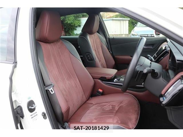 Toyota CROWN SEDAN 2018-06 7326399-14