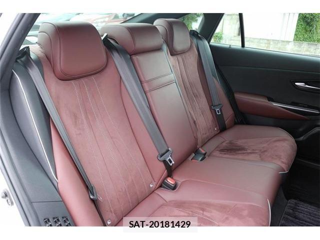 Toyota CROWN SEDAN 2018-06 7326399-15