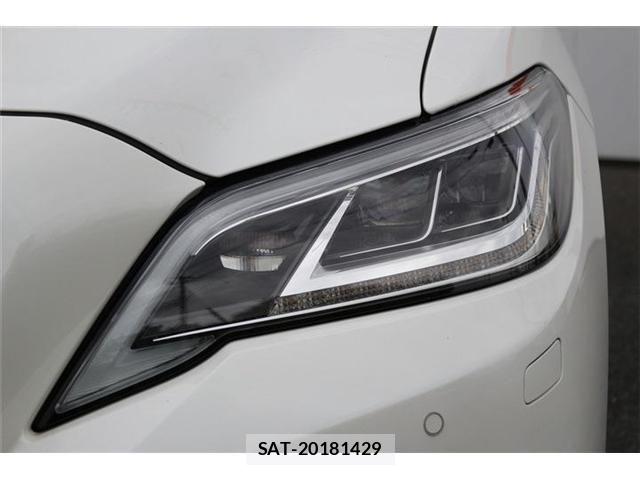 Toyota CROWN SEDAN 2018-06 7326399-24