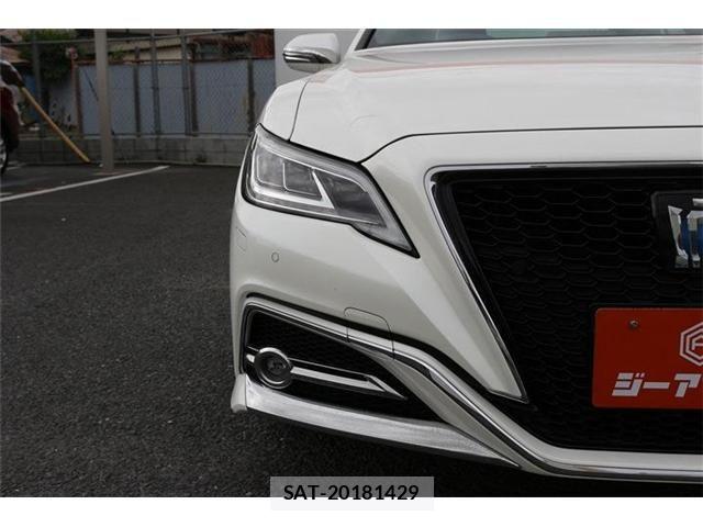 Toyota CROWN SEDAN 2018-06 7326399-25