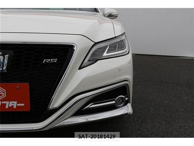 Toyota CROWN SEDAN 2018-06 7326399-26