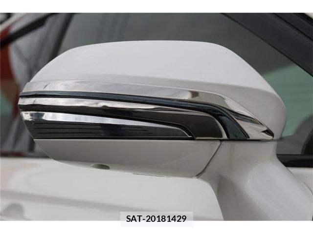 Toyota CROWN SEDAN 2018-06 7326399-27