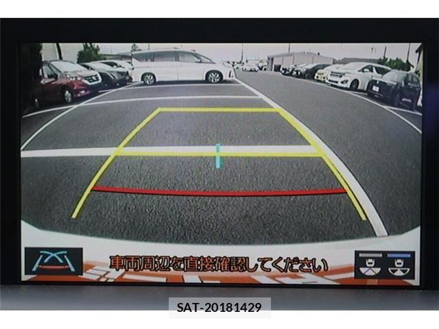 Toyota CROWN SEDAN 2018-06 7326399-3