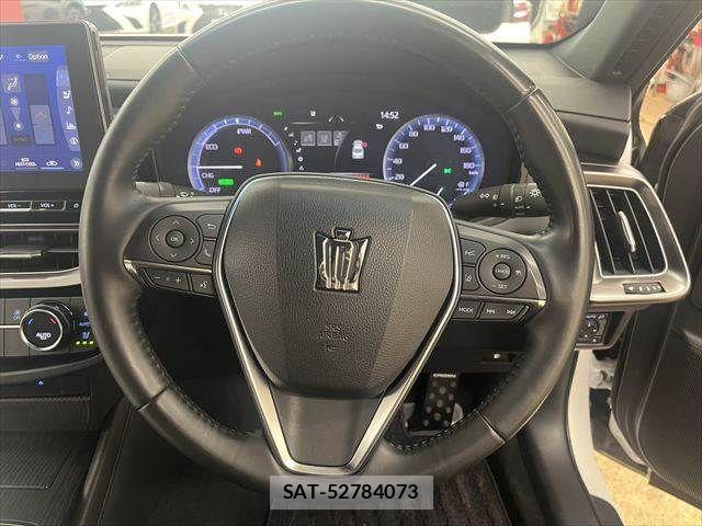 Toyota CROWN SEDAN 2021-02 7326401-9