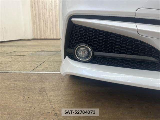Toyota CROWN SEDAN 2021-02 7326401-24