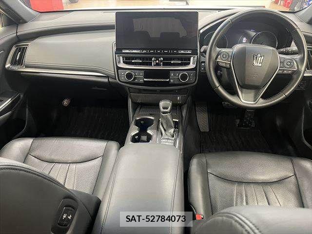 Toyota CROWN SEDAN 2021-02 7326401-2