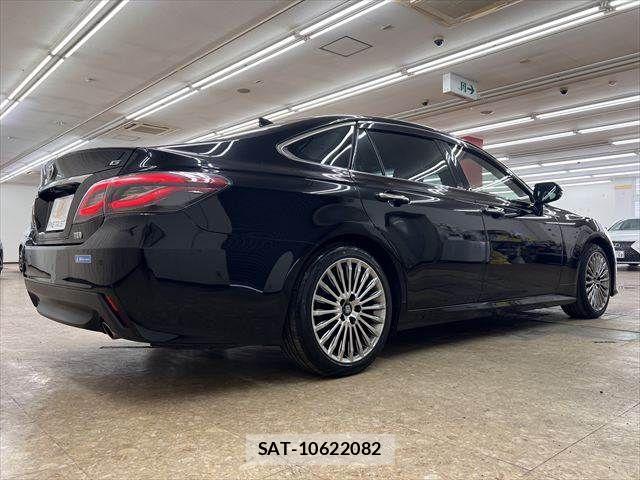 Toyota CROWN SEDAN 2021-01 7326392-16