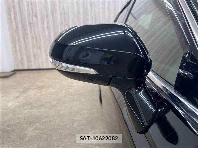 Toyota CROWN SEDAN 2021-01 7326392-24