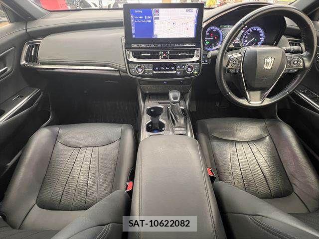 Toyota CROWN SEDAN 2021-01 7326392-2