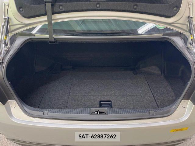 Toyota CROWN SEDAN 2013-09 7326407-10