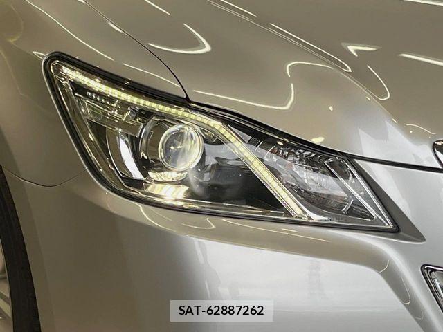 Toyota CROWN SEDAN 2013-09 7326407-11
