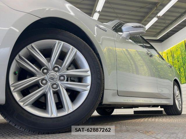 Toyota CROWN SEDAN 2013-09 7326407-12