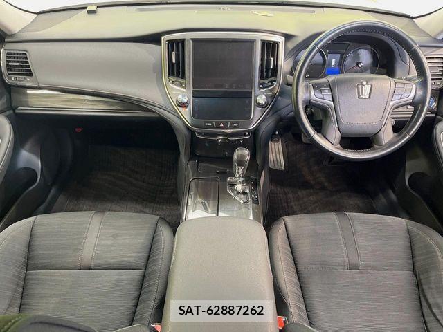 Toyota CROWN SEDAN 2013-09 7326407-1