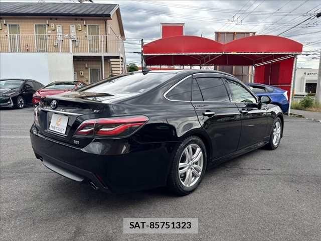 Toyota CROWN SEDAN 2019-04 7326395-18