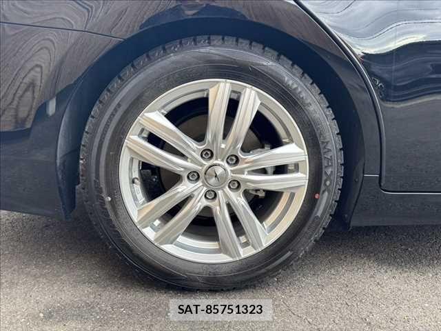 Toyota CROWN SEDAN 2019-04 7326395-28