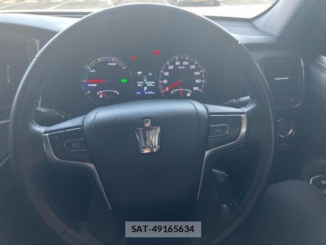 Toyota CROWN SEDAN 2013-11 7326408-18