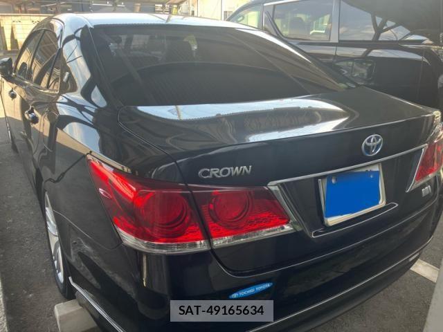 Toyota CROWN SEDAN 2013-11 7326408-2