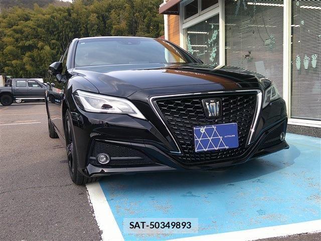 Toyota CROWN SEDAN 2018-06 7326404-1
