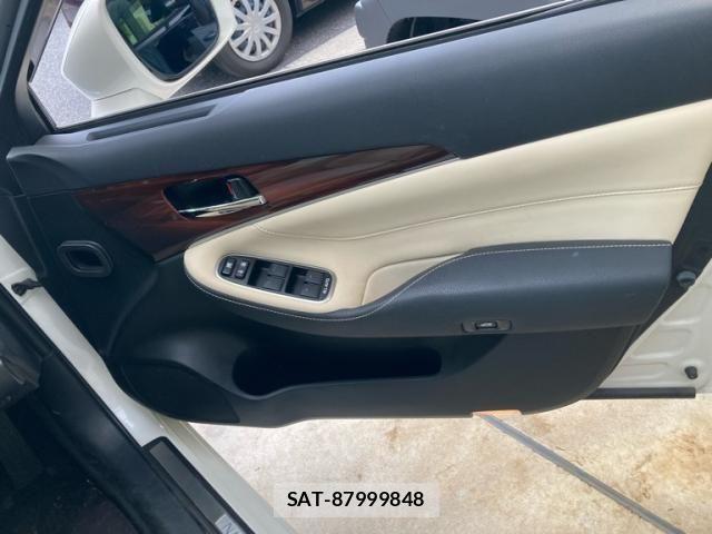 Toyota CROWN SEDAN 2013-09 7326421-14