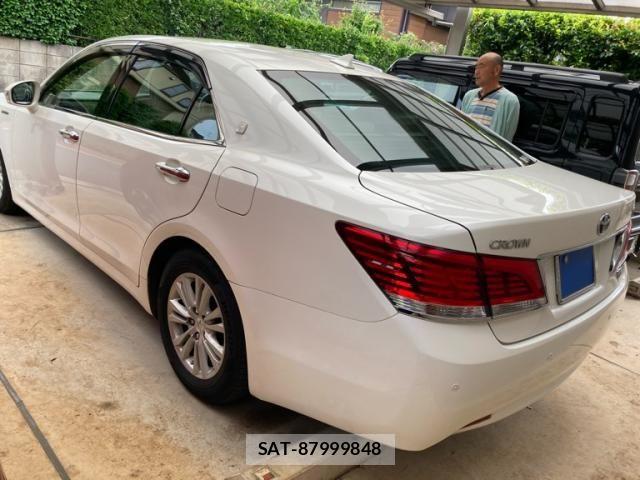 Toyota CROWN SEDAN 2013-09 7326421-3