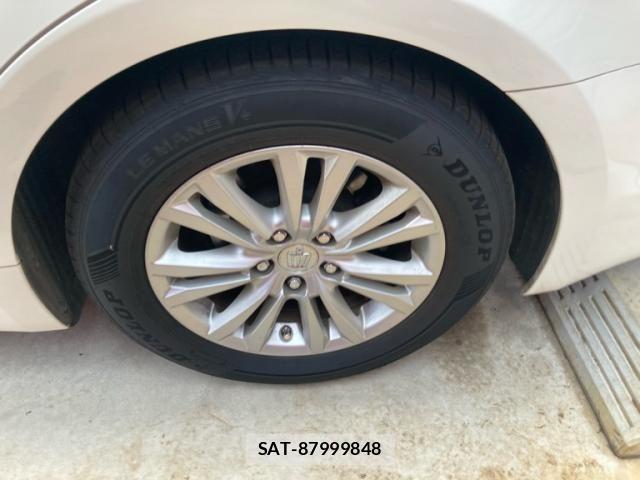 Toyota CROWN SEDAN 2013-09 7326421-5