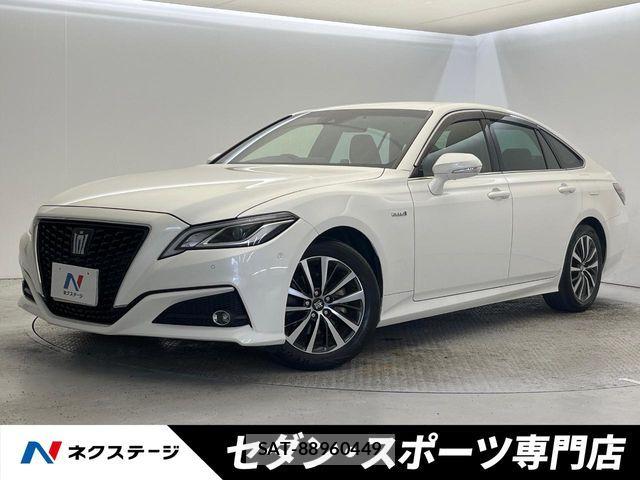 Toyota CROWN SEDAN 2019-04 7357310-0