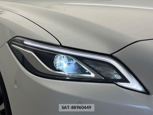 Toyota CROWN SEDAN 2019-04 7357310-9