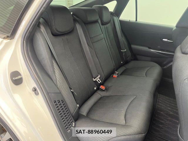 Toyota CROWN SEDAN 2019-04 7357310-12