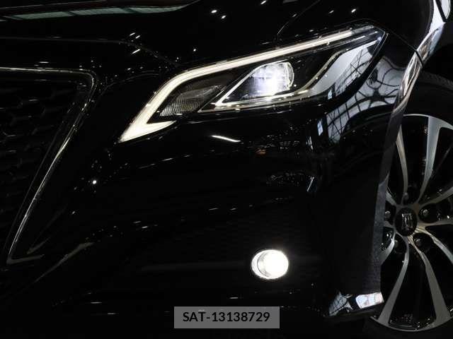 Toyota CROWN SEDAN 2018-11 7357317-14