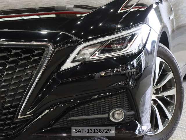 Toyota CROWN SEDAN 2018-11 7357317-15