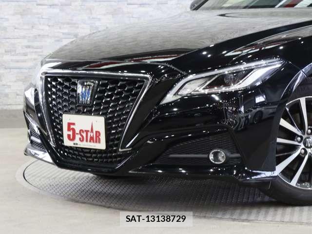 Toyota CROWN SEDAN 2018-11 7357317-16