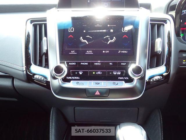 Toyota CROWN SEDAN 2019-06 7357314-13